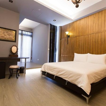 Bookline B&B Hualien stad Exteriör bild